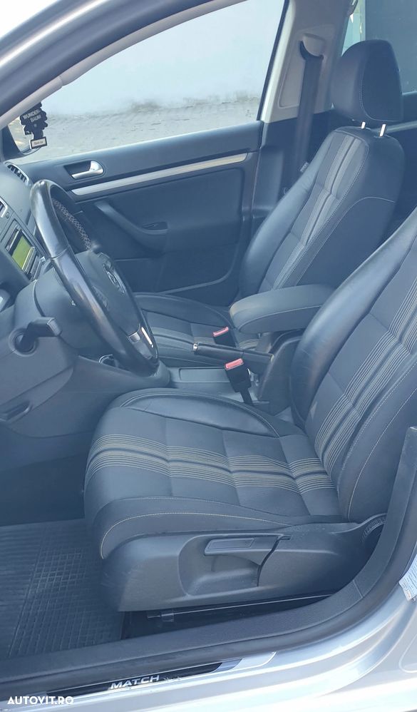 Volkswagen Golf 1.6 TDI DPF MATCH - 17