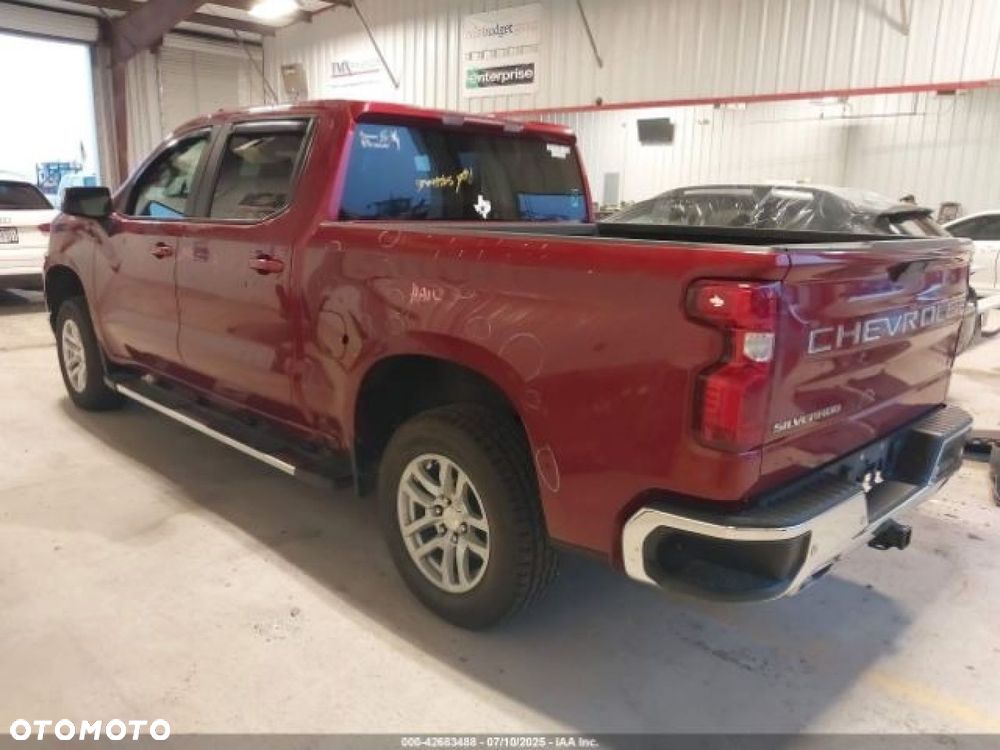 Chevrolet Silverado - 6