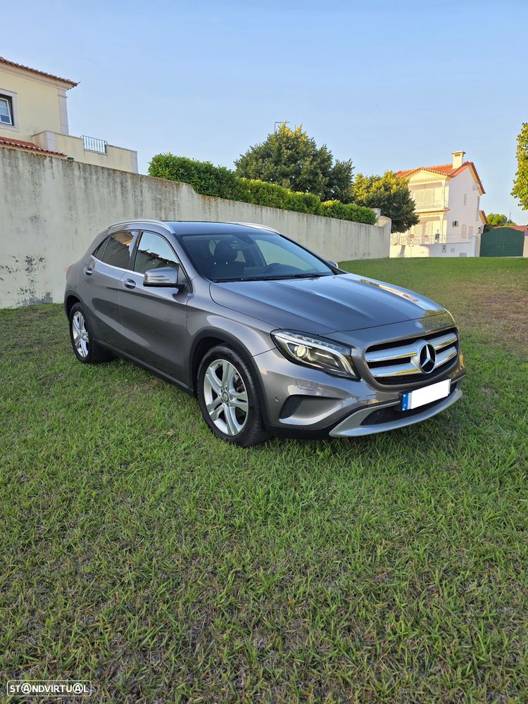 Mercedes-Benz GLA 220 d Urban - 13