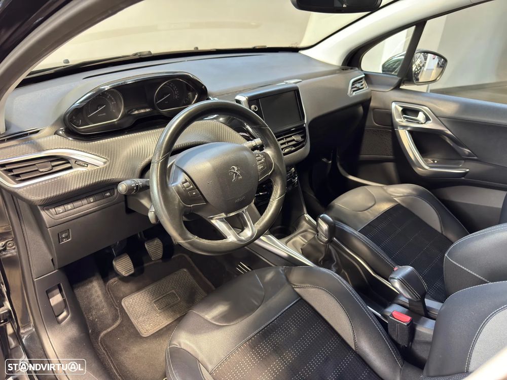 Peugeot 2008 1.2 PureTech Allure - 13