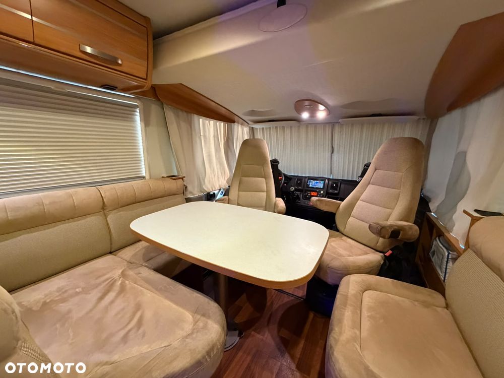 Hymer-Eriba exsis 698 - 33