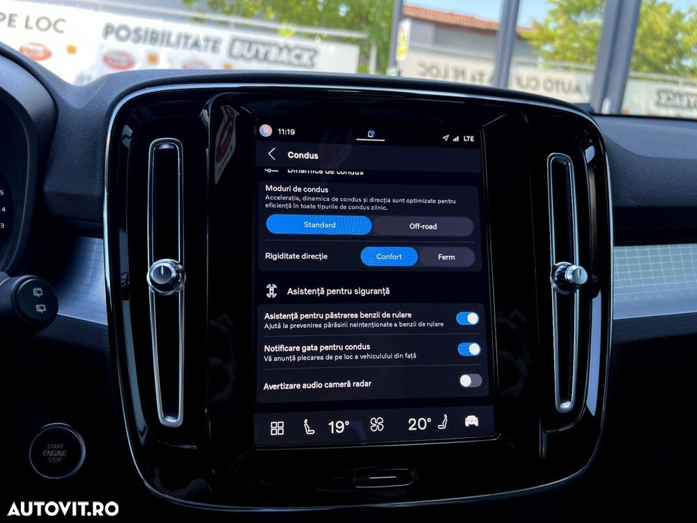 Volvo XC 40 B3 AT FWD MHEV Core - 23