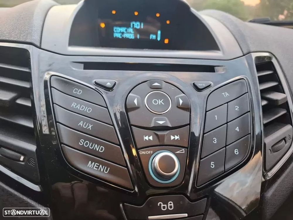 Ford Fiesta 1.0 Ti-VCT Titanium - 40