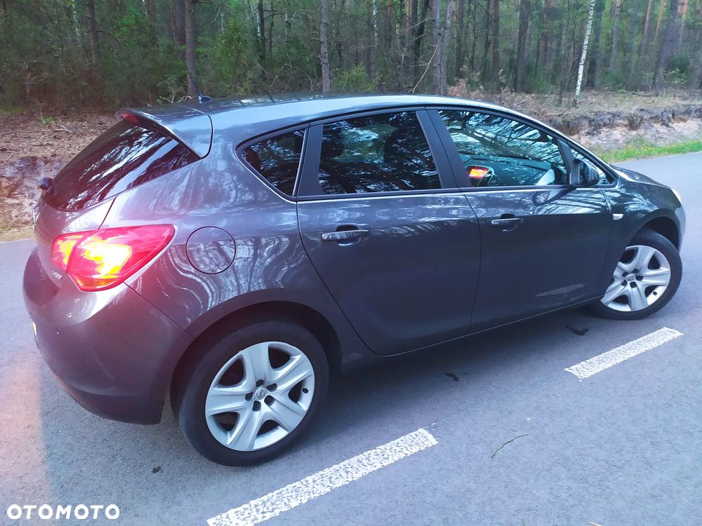 Opel Astra 1.4 Turbo Cosmo - 6