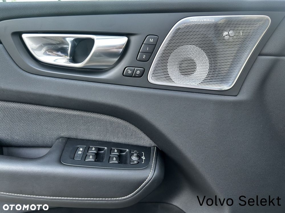 Volvo XC 60 - 21