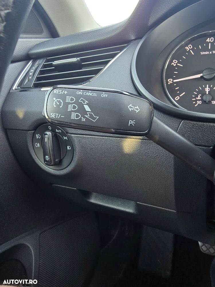 Skoda Octavia 1.4 TSI Ambition - 9