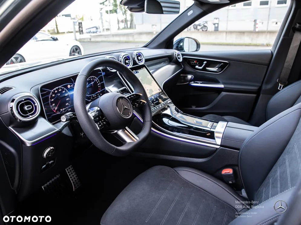 Mercedes-Benz GLC 300 e 4-Matic AMG Line - 7