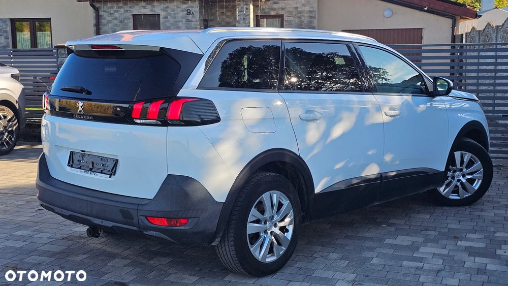 Peugeot 5008 - 4