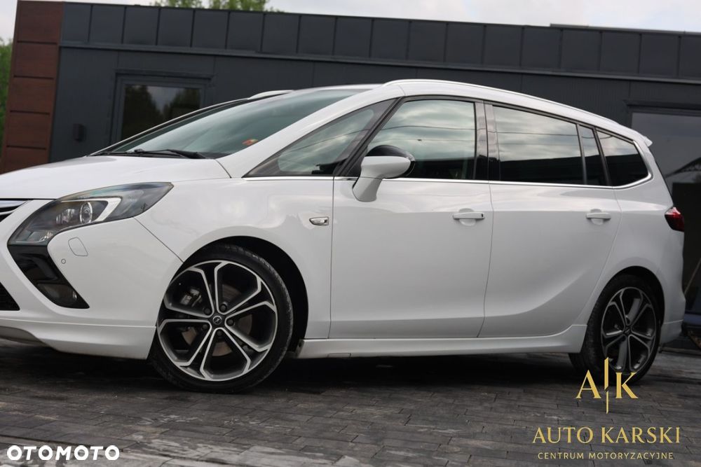Opel Zafira - 11