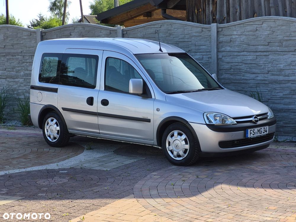 Opel Combo - 1