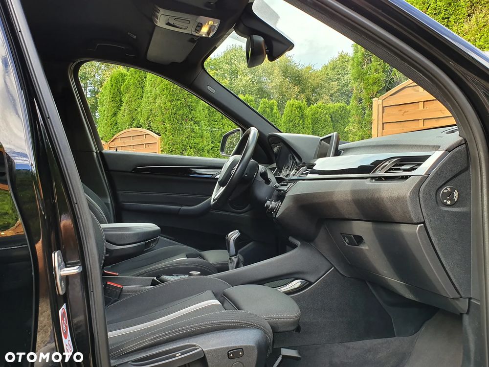 BMW X1 sDrive18d Sport Line - 13