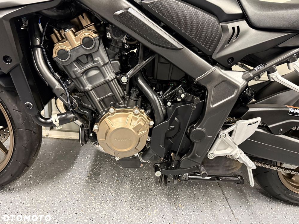 Honda CB - 17