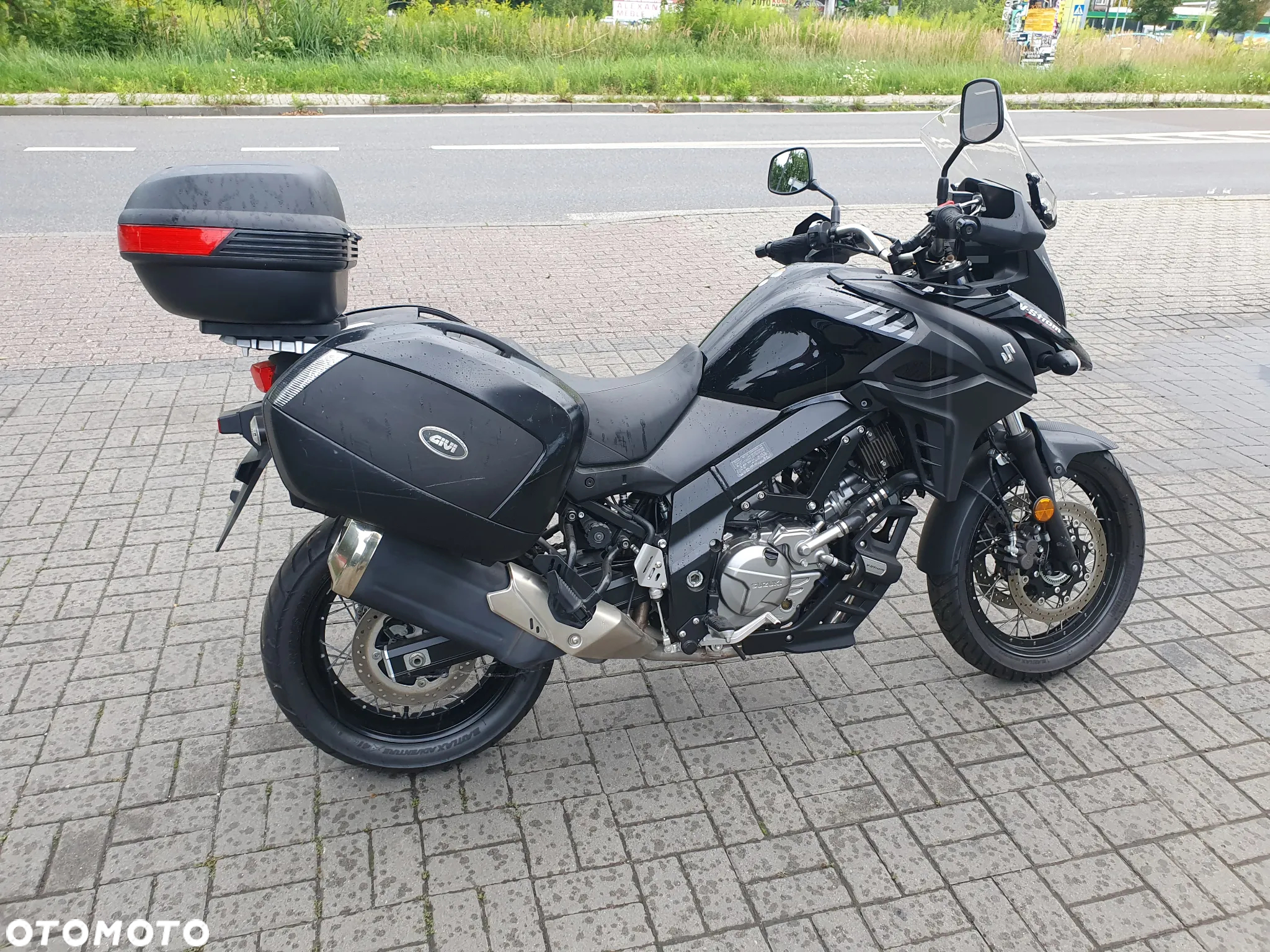 Suzuki V-STROM - 9