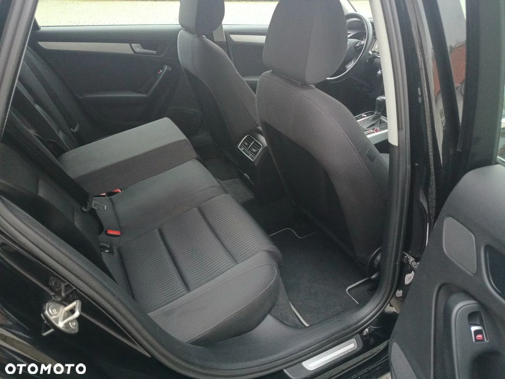 Audi A4 Avant 2.0 TDI DPF clean diesel multitronic Attraction - 10