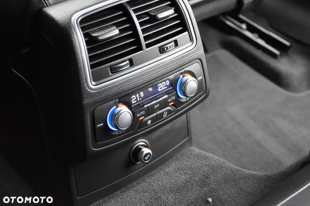 Audi A6 Avant 2.0 TDI Ultra DPF S tronic - 20