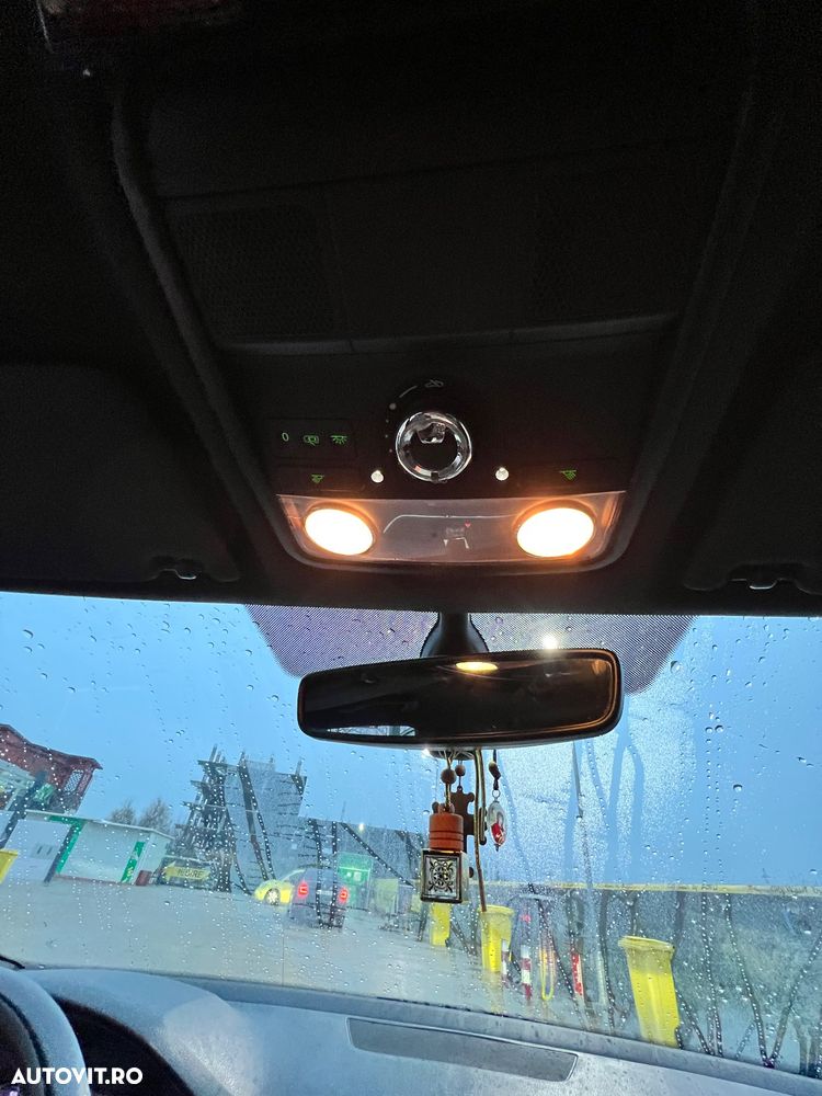 Skoda Octavia 2.0 TDI DSG 4X4 RS - 13