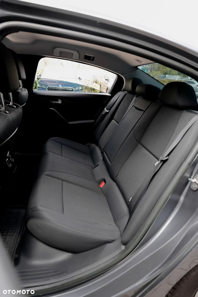 Peugeot 508 HDi FAP 140 Allure - 12