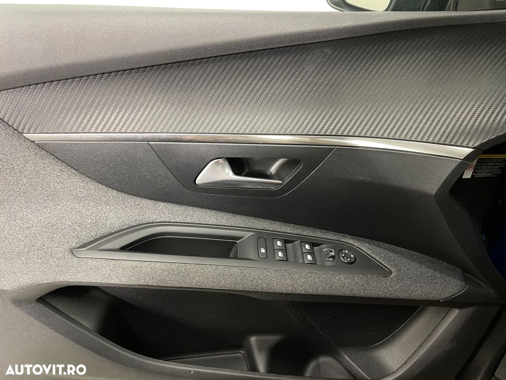 Peugeot 3008 PureTech 130 Stop & Start GPF EAT8 Active Business-Paket - 25