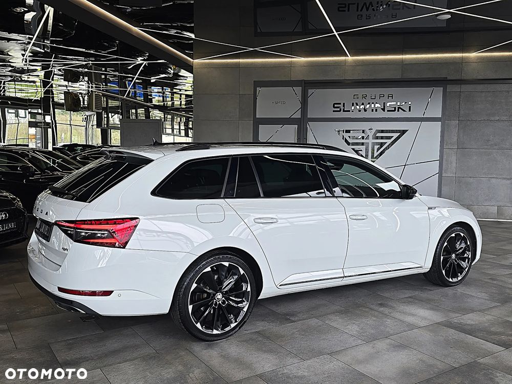 Skoda Superb 2.0 TDI 4x4 DSG Sportline - 9