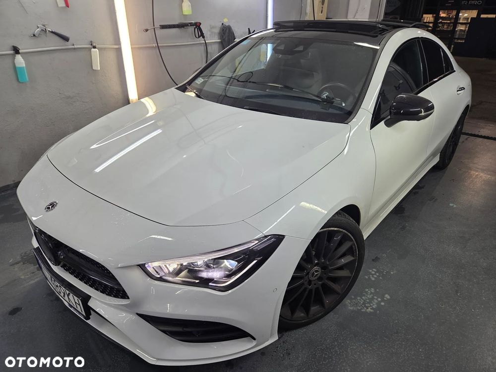 Mercedes-Benz CLA 220 4-Matic AMG Line 7G-DCT - 11