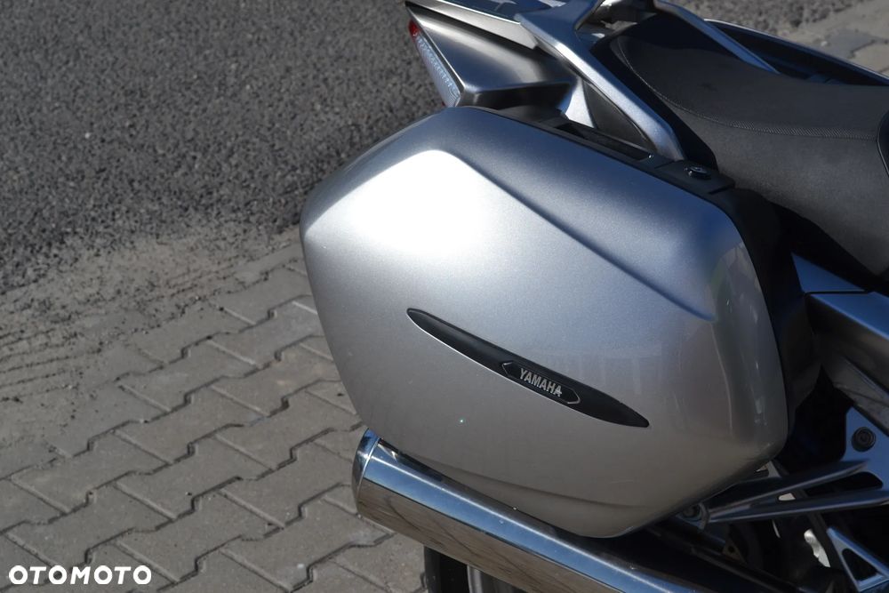 Yamaha FJR - 9