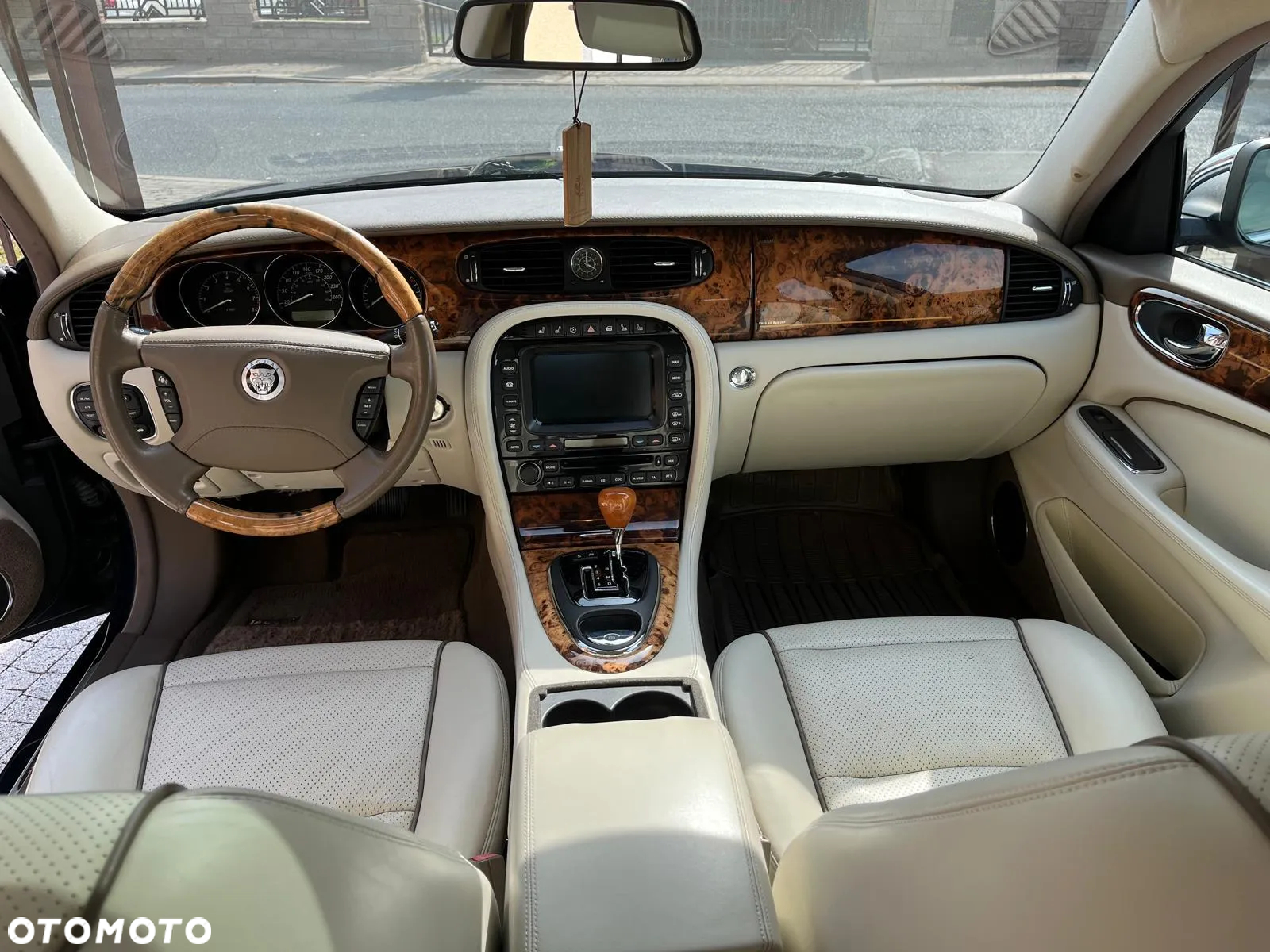Jaguar XJ XJ8 4.2 Executive Last Edition - 23