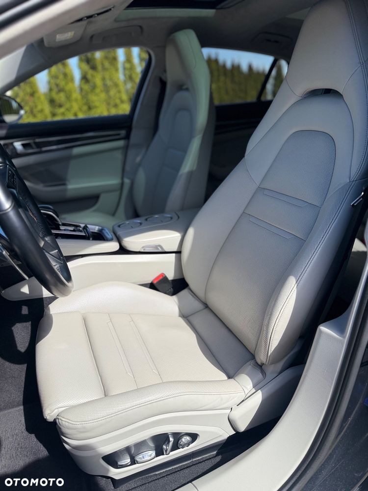 Porsche Panamera - 10