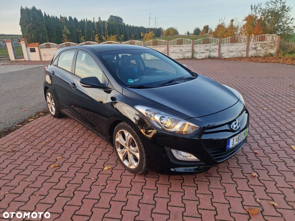 Hyundai i30 1.4 Intro Edition - 10
