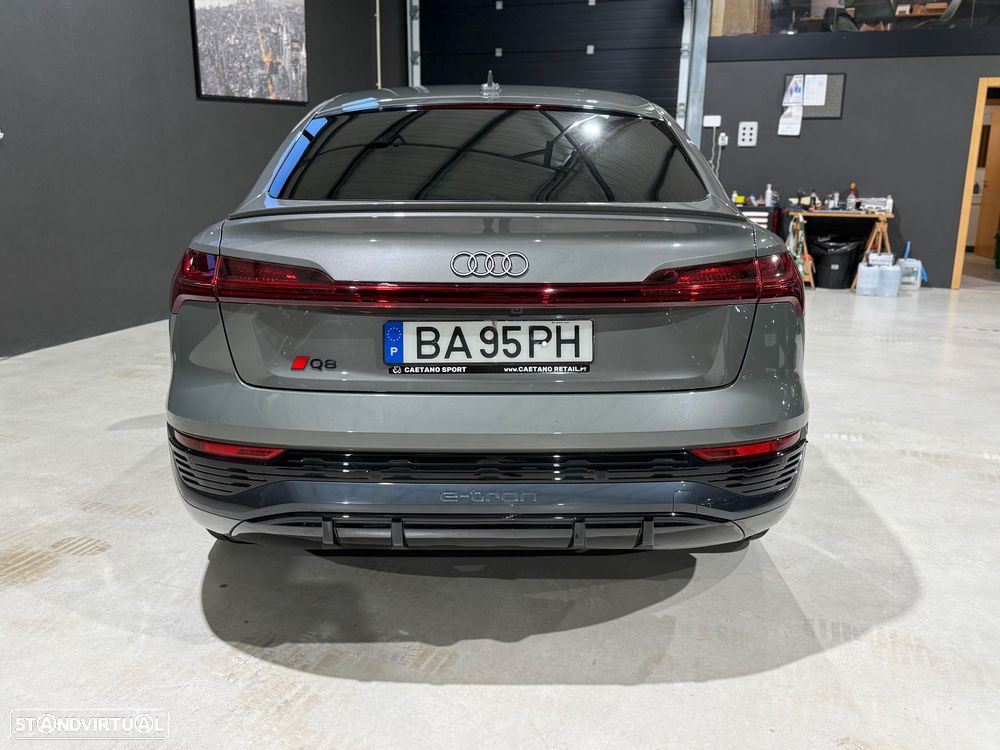 Audi Q8 e-Tron Sportback 50 quattro S line - 9