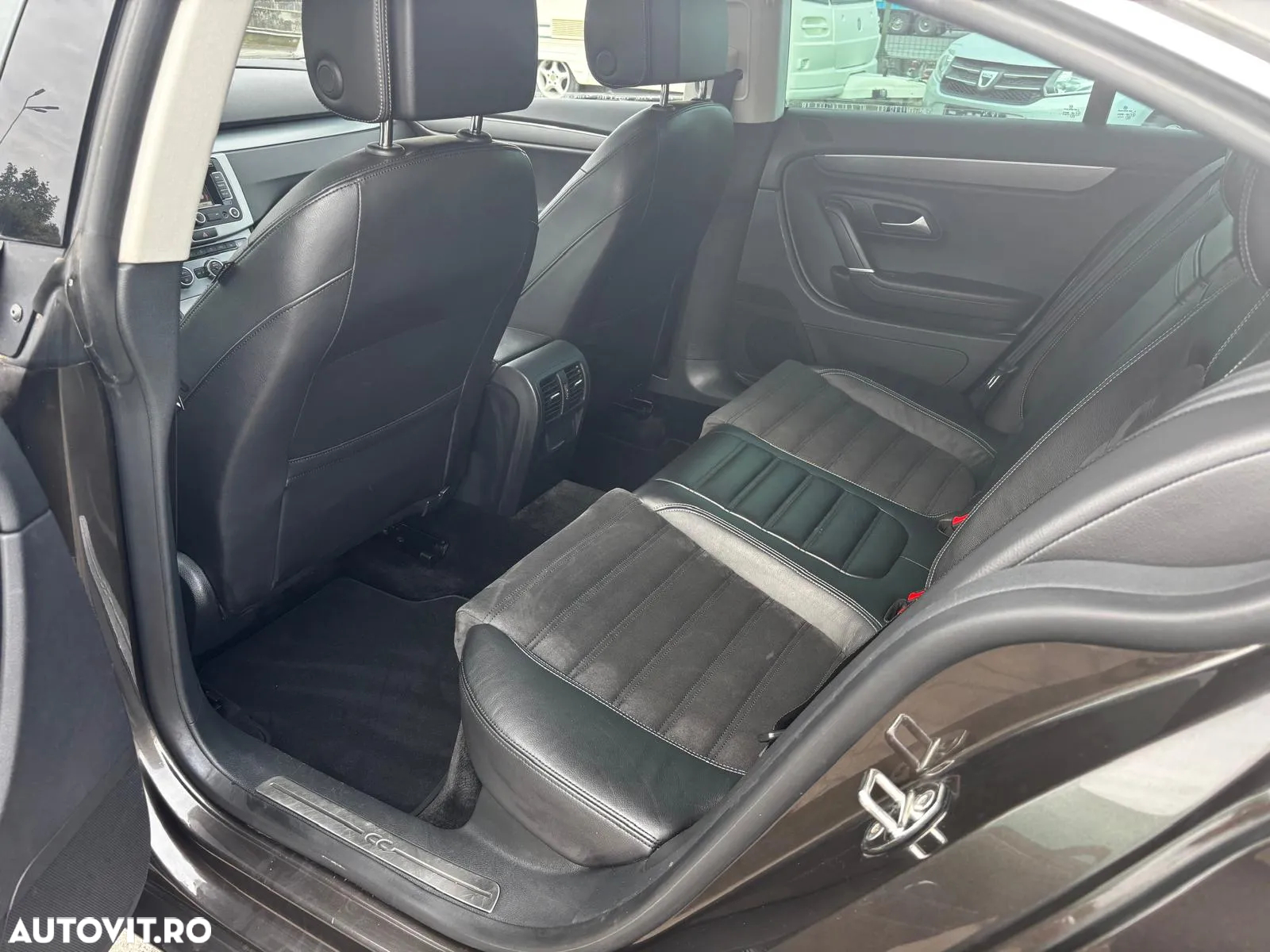 Volkswagen Passat CC - 8