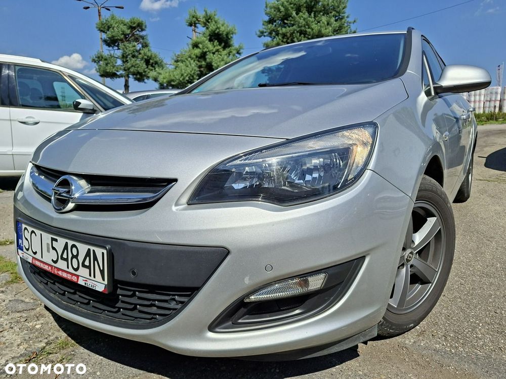 Opel Astra 1.4 Turbo - 2
