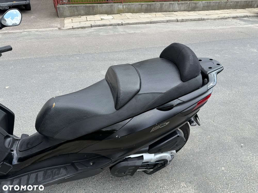 Piaggio MP-3 - 22