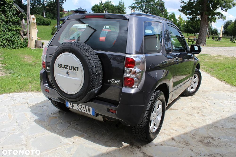Suzuki Grand Vitara 1.6 De luxe - 3