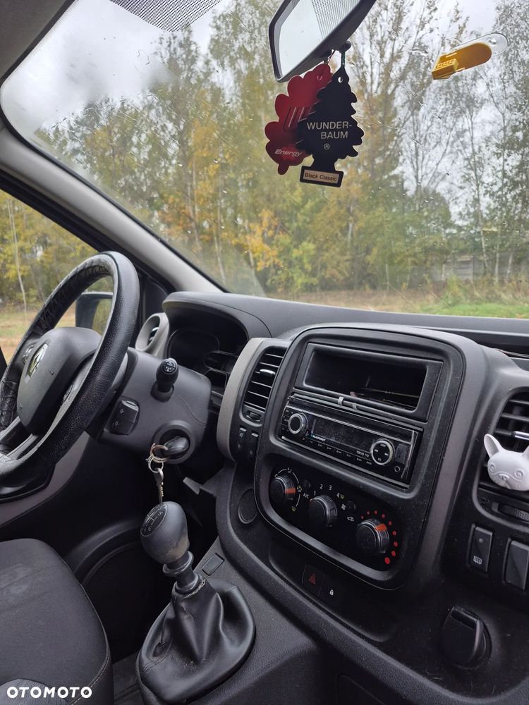 Renault Trafic 1.6 dCi - 9