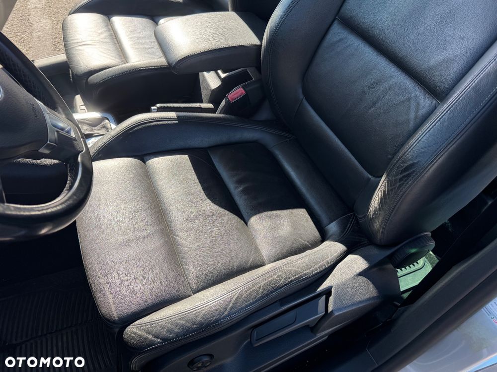 Volkswagen Golf Plus 1.6 TDI DPF DSG Highline - 31