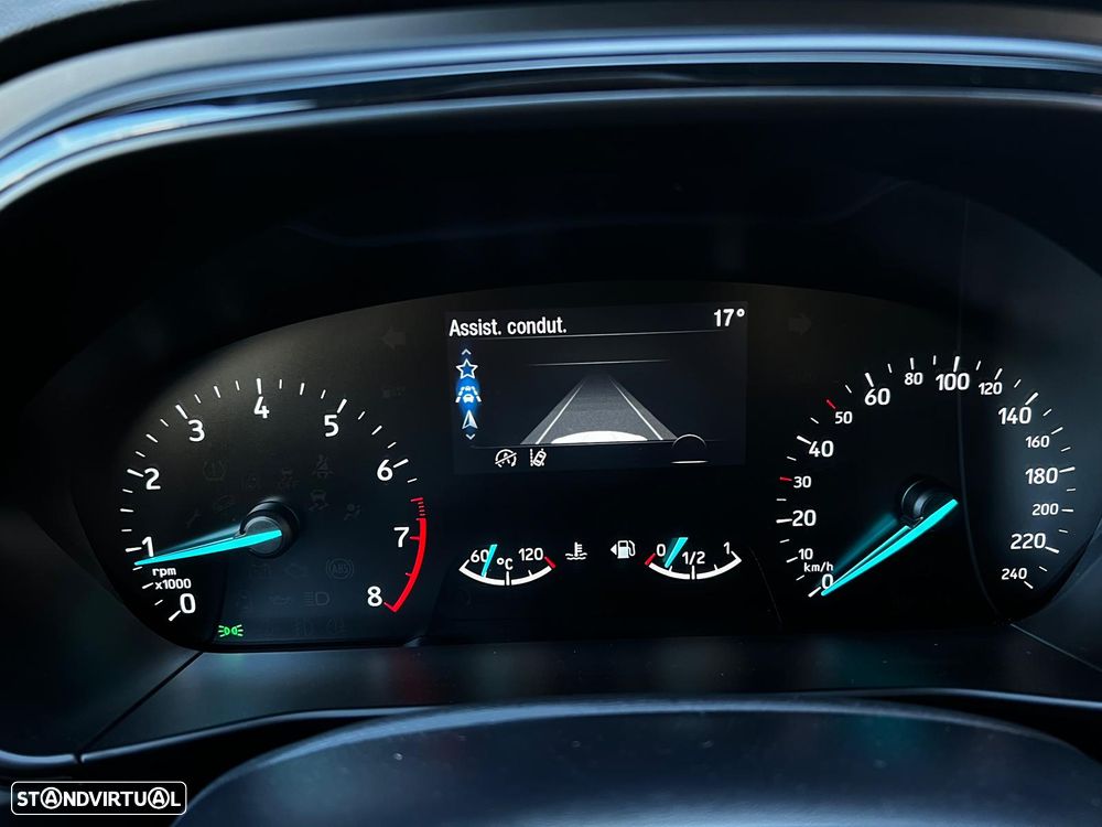 Ford Focus 1.0 EcoBoost MHEV ST-Line X - 46