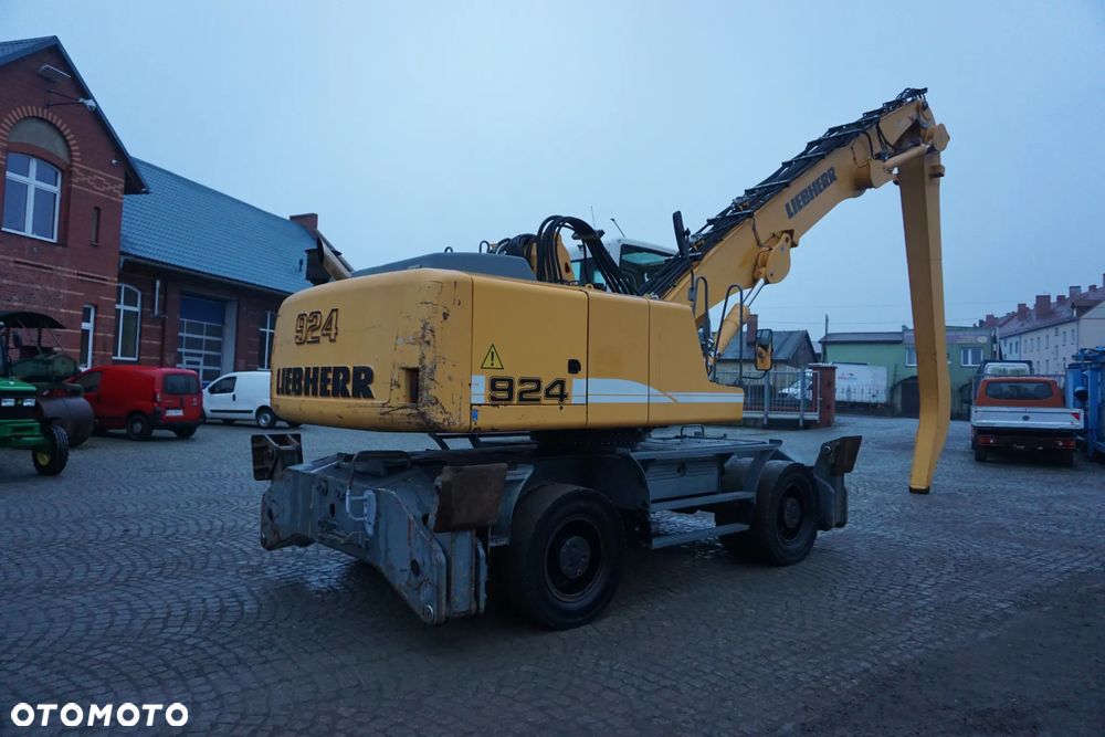 Liebherr A 924C - 4