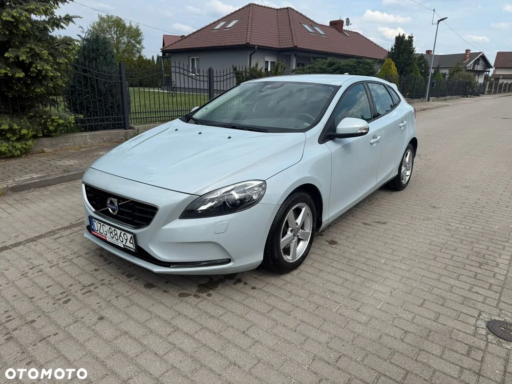 Volvo V40 D3 You - 1