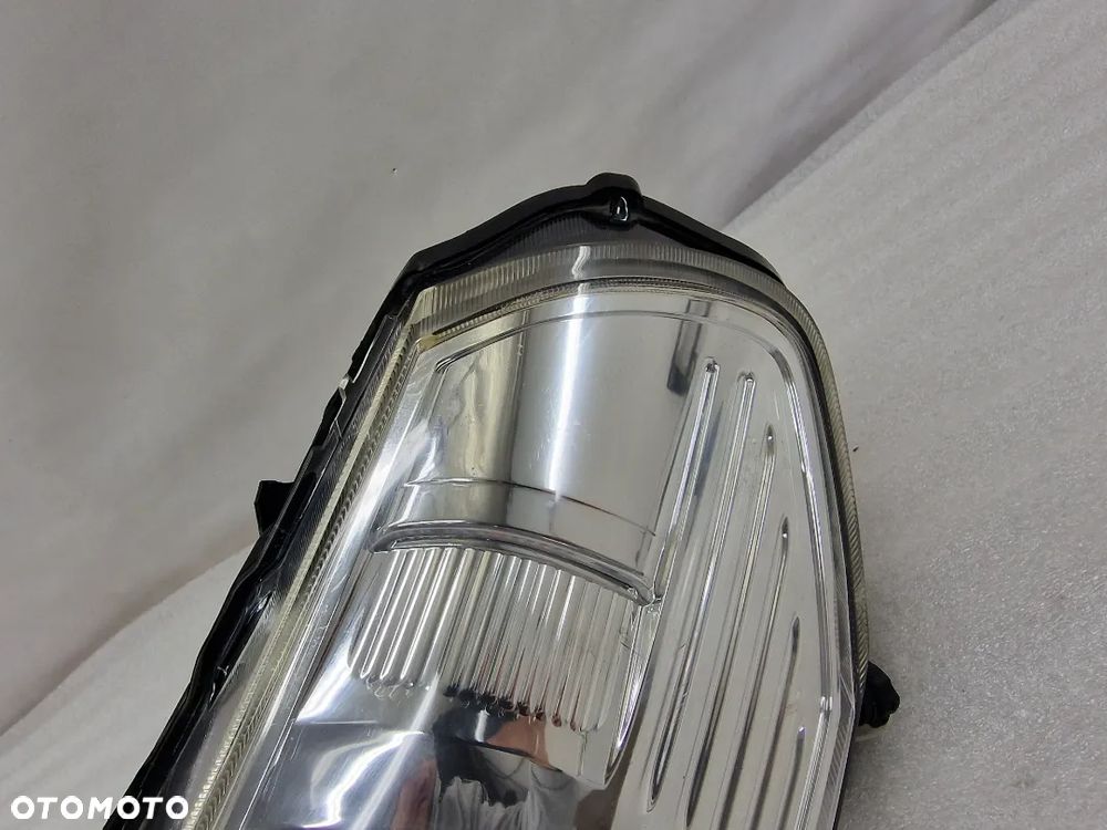 SUZUKI SX4 / FIAT SEDICI ORAZ SEDICI LIFT 06-13 JAPAN LEWA LAMPA PRZEDNIA PRZÓD , NR KOITO 100-59135 , NR AUKCJI LL272 - 7