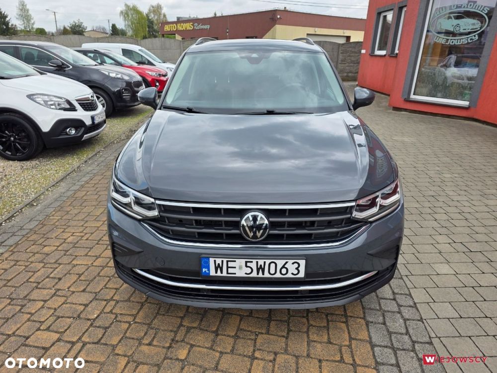 Volkswagen Tiguan - 4