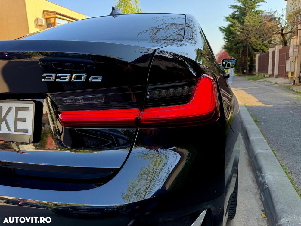 BMW Seria 3 330e AT PHEV - 9
