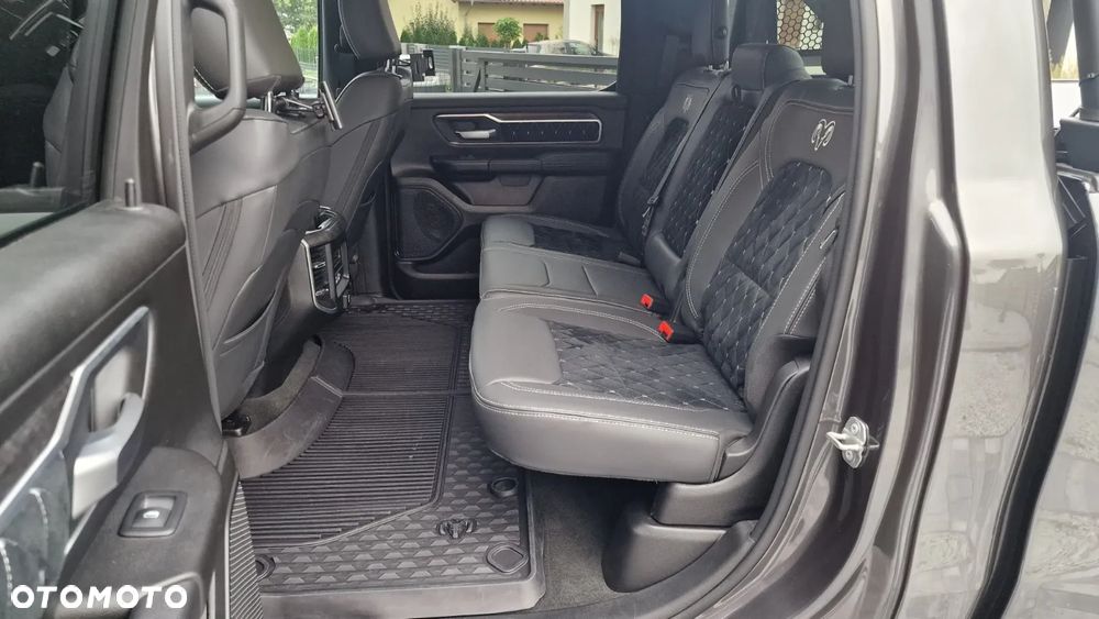 Dodge RAM - 14