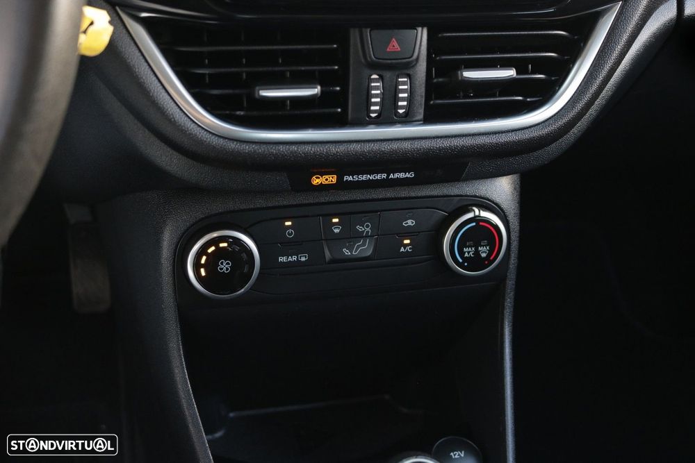 Ford Fiesta 1.5 TDCi Connected - 49