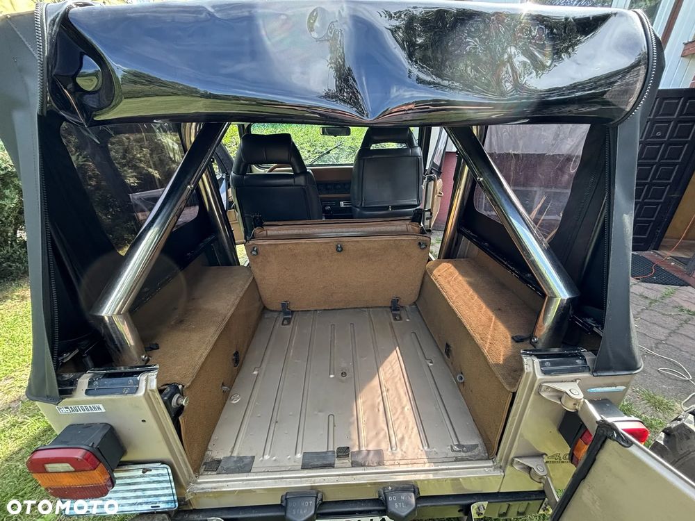 Jeep Wrangler - 11