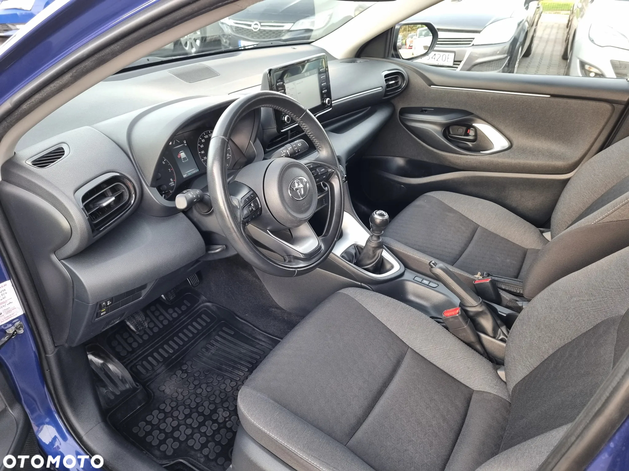 Toyota Yaris 1.5 Comfort - 10