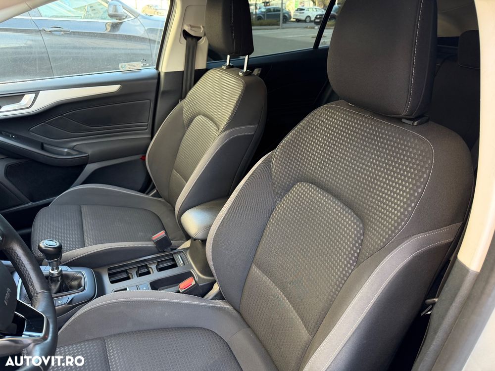 Ford Focus 1.5 EcoBlue Titanium Business - 14