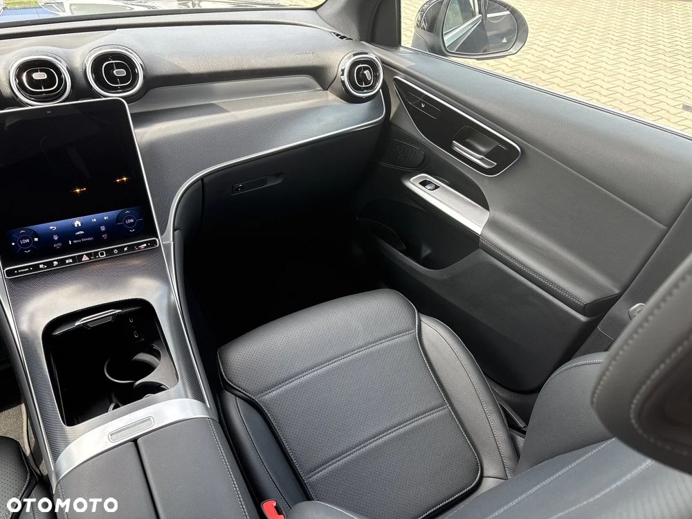 Mercedes-Benz GLC 300 e PHEV 4-Matic Avantgarde - 20