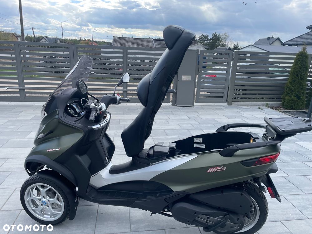 Piaggio MP-3 - 10
