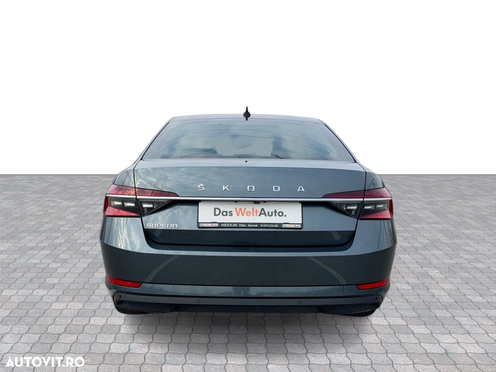 Skoda Superb 2.0 TDI DSG Ambition - 4
