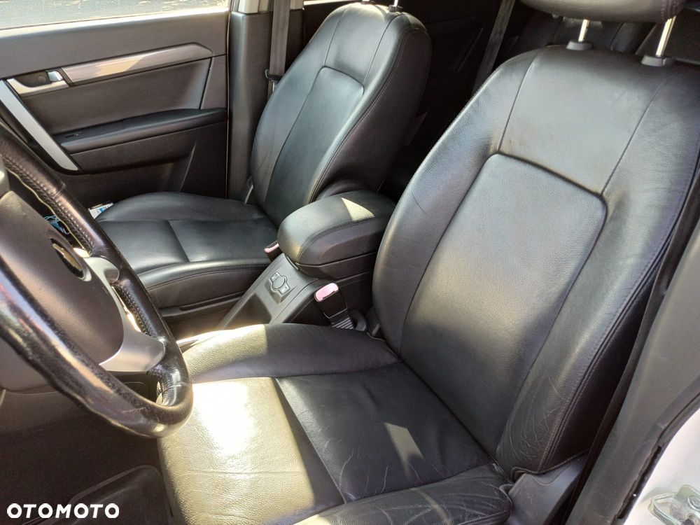 Chevrolet Captiva 2.0 d LT high 5os - 12